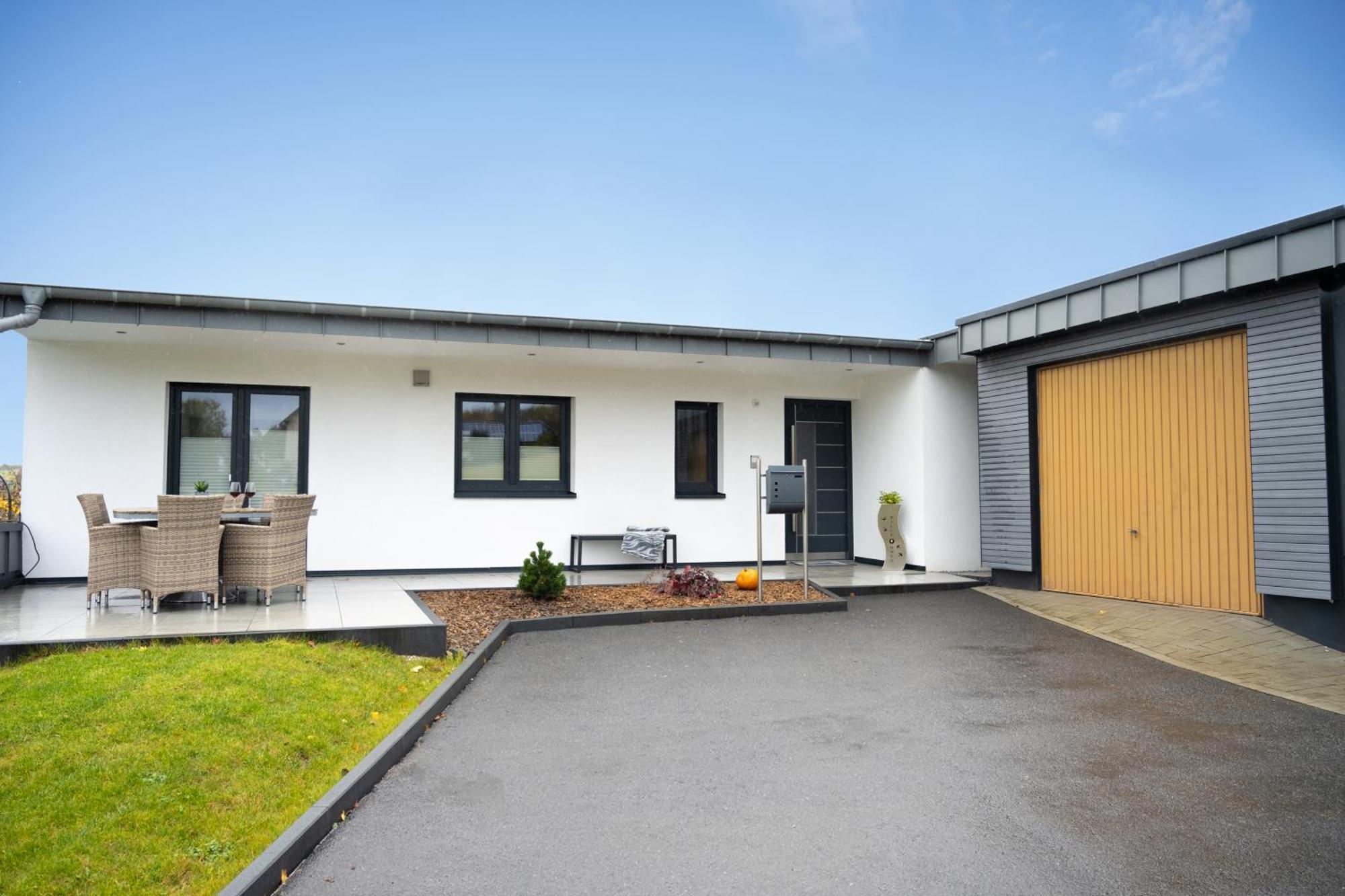 Ferienwohnung "Iewer Der Schaff" Burbach  Exteriör bild